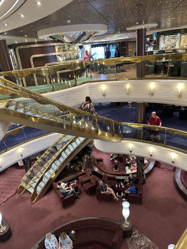 MSC Splendida Atrium